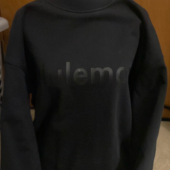 Sweatshirt - Picture 2 of 2